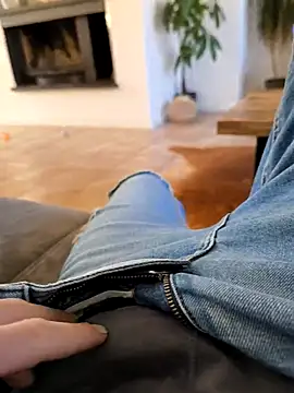 Kevoon991 online show from March 4, 2025, 3:26 pm