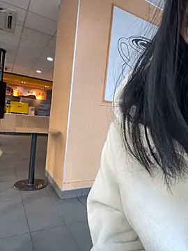 zqq5522 online show from December 20, 2025, 6:38 am