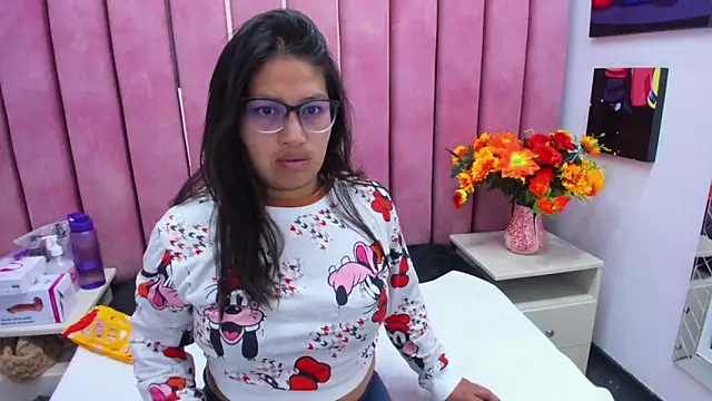 Snapshot of Miaa_Smiith_ chatting on October 30, 2025, 3:27 am Miaa Smiith online show from October 30, 2025, 3:27 am