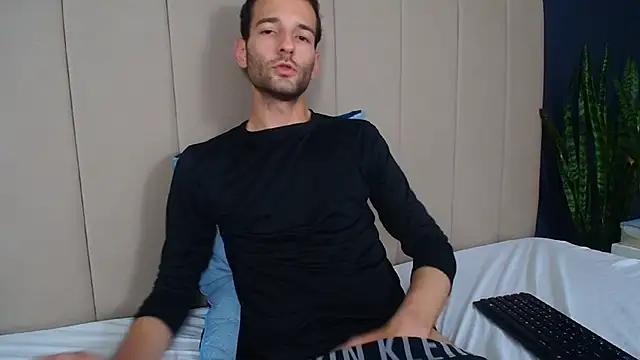 Christopher saint online show from April 10, 2026, 1:40 pm