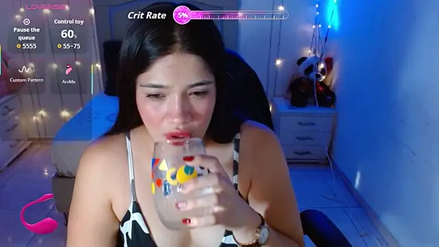 Alison girl20 online show from October 1, 2025, 8:35 pm