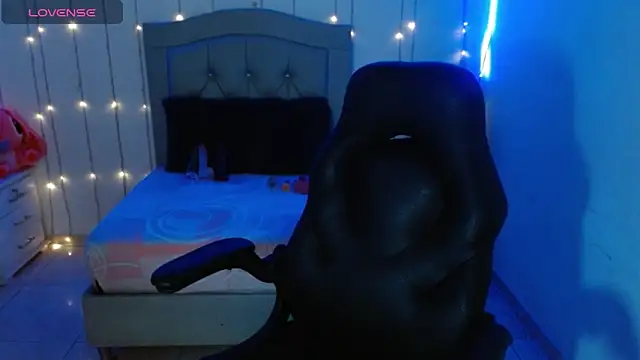 Alison girl20 online show from September 25, 2025, 8:37 pm