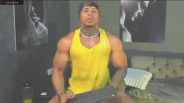 Snapshot of bradley_smith chatting on July 16, 2026, 9:34 pm bradley smith online show from July 16, 2026, 9:34 pm