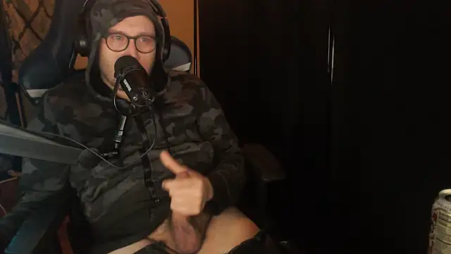 chicostick413 online show from March 16, 2026, 1:35 am