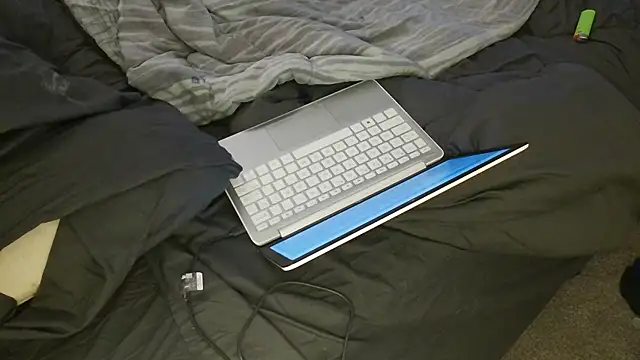 Snapshot of bigtennesseeboy chatting on January 1, 2025, 6:26 am bigtennesseeboy online show from January 1, 2025, 6:26 am