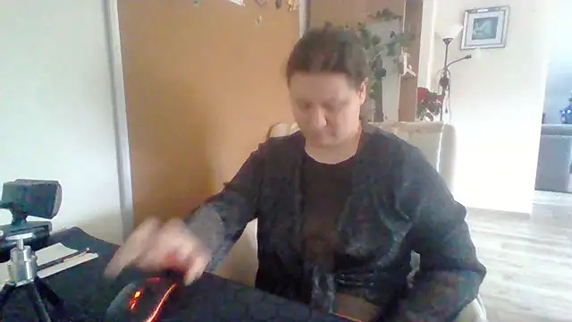 ReifeVenna online show from December 20, 2024, 9:54 am