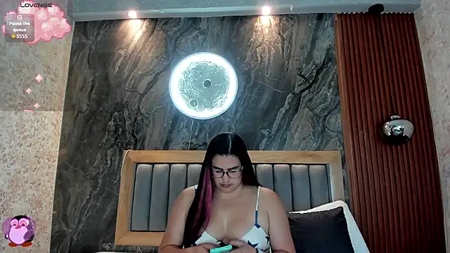 BellaPeers  online show from September 13, 2025, 12:16 pm