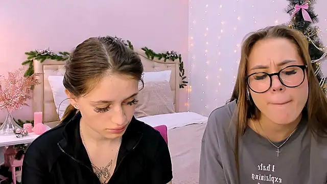 queenofjoyy online show from December 21, 2024, 3:09 pm