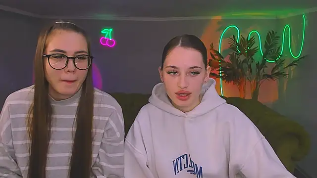 queenofjoyy online show from December 3, 2024, 7:17 pm