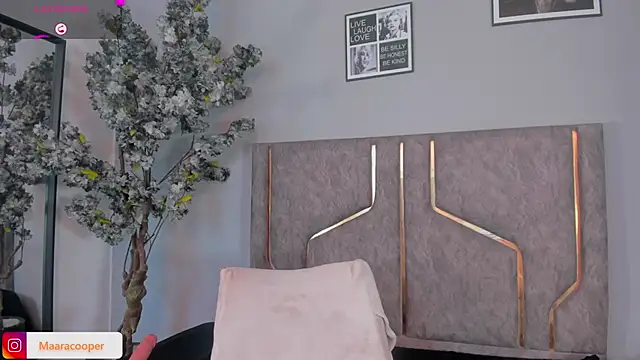 Snapshot of Maaracooper chatting on March 7, 2025, 4:11 pm Maaracooper online show from March 7, 2025, 4:11 pm