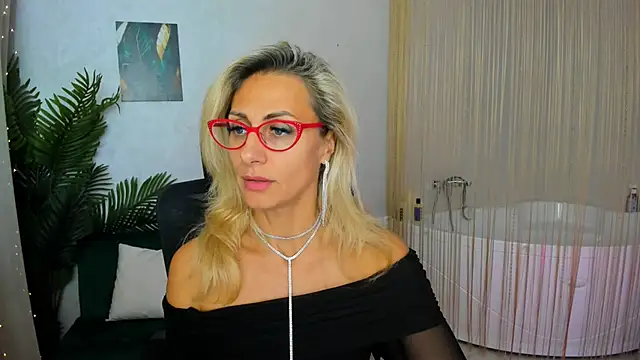 MuseOfStage online show from September 16, 2025, 11:44 am