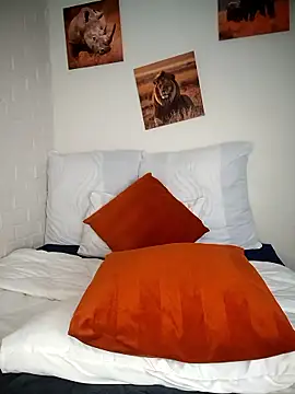 Shria107 online show from January 8, 2026, 11:49 am