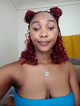 Shria107 online show from October 6, 2025, 1:01 pm