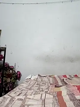 Snapshot of catreena chatting on October 8, 2025, 7:03 pm catreena online show from October 8, 2025, 7:03 pm