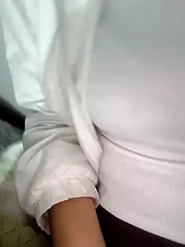 Snapshot of catreena chatting on December 2, 2025, 8:54 pm catreena online show from December 2, 2025, 8:54 pm