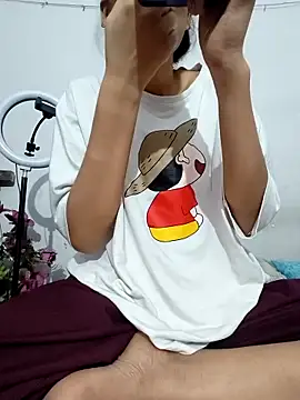 Snapshot of catreena chatting on September 13, 2025, 7:36 pm catreena online show from September 13, 2025, 7:36 pm