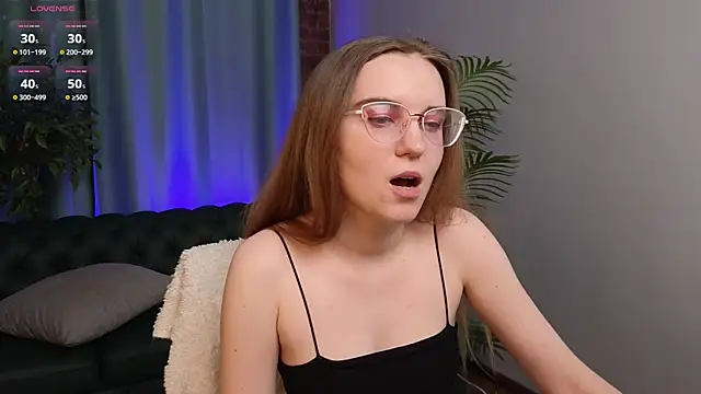 velvetvalkyries online show from March 2, 2025, 3:30 pm