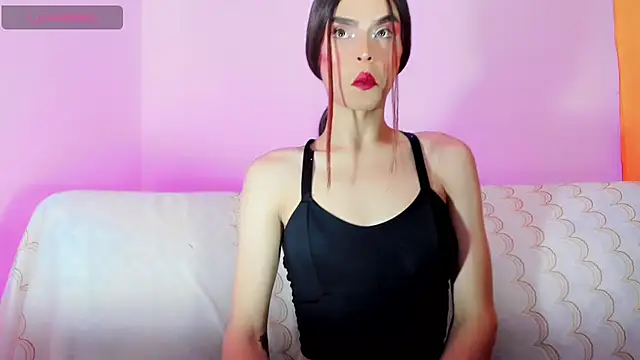 TatiGil online show from November 10, 2025, 12:43 pm