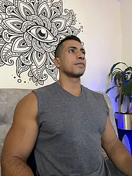 aaroncolombia online show from November 15, 2025, 10:52 am