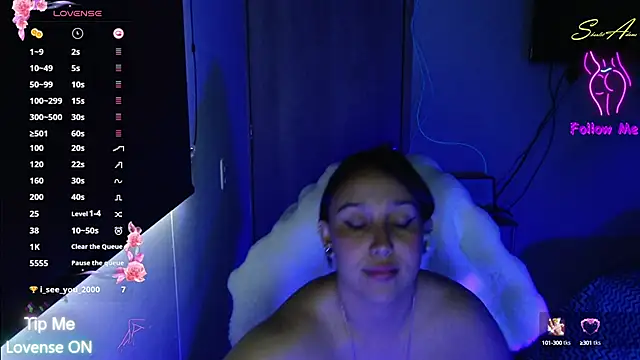 Skarlet Adams28 online show from September 18, 2025, 9:18 pm