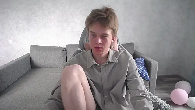 sweetserenity5 online show from April 17, 2026, 9:12 am