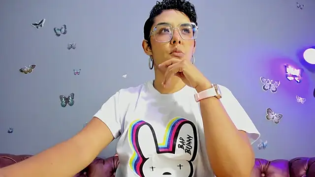 Kaira mosse online show from March 15, 2025, 11:29 am