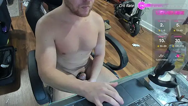 Snapshot of aaron_s_x chatting on January 2, 2025, 11:49 pm aaron s x online show from January 2, 2025, 11:49 pm