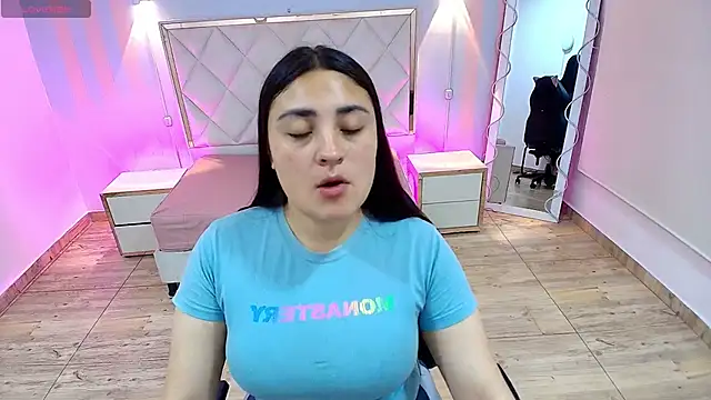 Brendda tay online show from September 13, 2025, 3:06 am