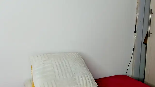 AnneteLynch online show from February 17, 2025, 5:12 pm