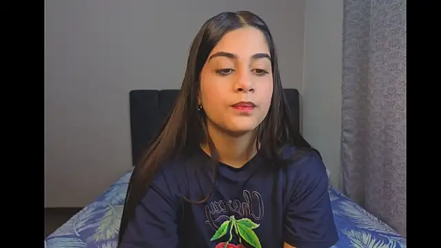 MiaOrtizCam online show from March 5, 2026, 7:10 pm