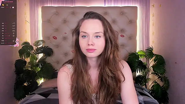 Julie Rhodes online show from March 6, 2025, 8:19 am