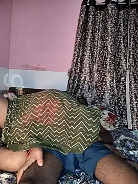 Snapshot of Shivani_Mumbai85 chatting on September 24, 2025, 5:52 pm Shivani Mumbai85 online show from September 24, 2025, 5:52 pm