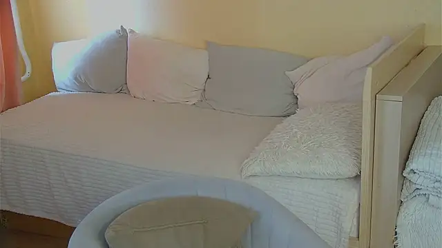 BritneyCruze online show from March 6, 2026, 9:48 am