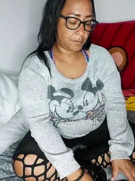 Snapshot of sexy_hot_carol chatting on October 10, 2025, 12:11 am sexy hot carol online show from October 10, 2025, 12:11 am