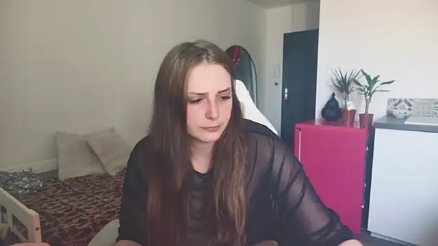 ce leste   online show from April 15, 2026, 10:54 am