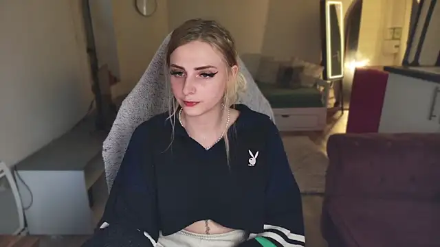 ce leste   online show from February 22, 2025, 4:09 pm