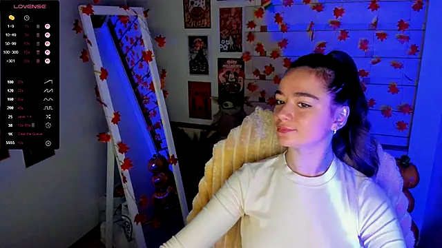 Bella XO online show from November 4, 2025, 7:45 am