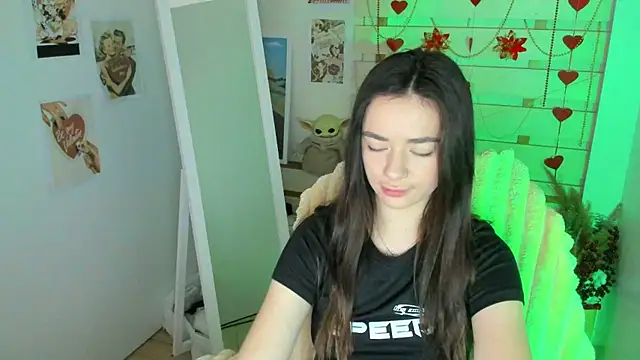 Bella XO online show from April 2, 2026, 6:31 am