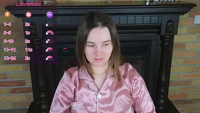 Snapshot of Ellie_Sunset chatting on April 27, 2026, 9:18 am Ellie Sunset online show from April 27, 2026, 9:18 am