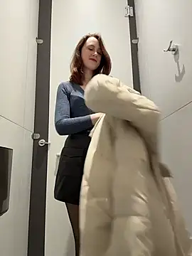 Snapshot of Dina_Tease chatting on February 27, 2026, 11:21 am Dina Tease online show from February 27, 2026, 11:21 am