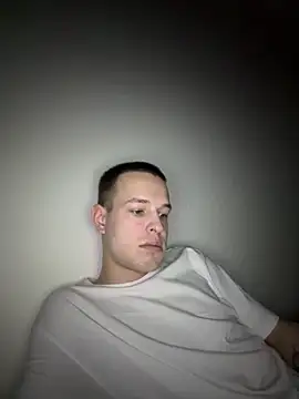 pretty roman online show from March 5, 2026, 2:13 pm