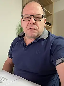 coupleLatinaLovers online show from February 7, 2025, 5:52 am