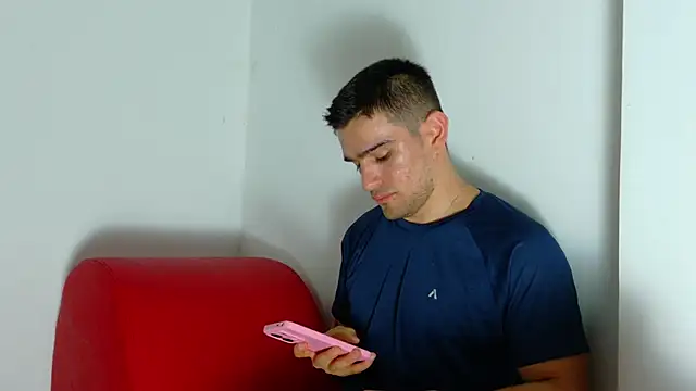 Sexy Alejandro  online show from May 14, 2026, 6:16 pm