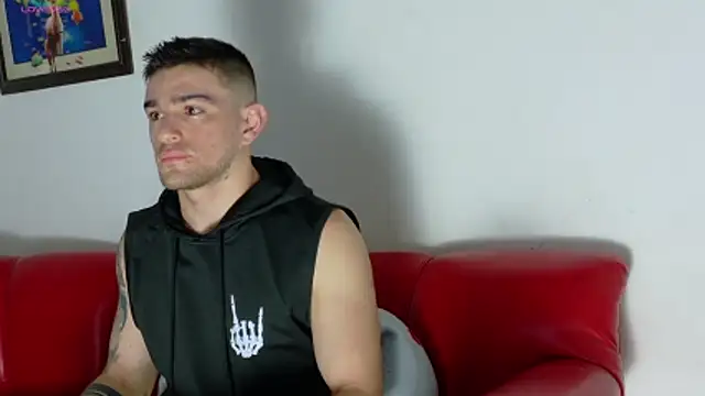 Sexy Alejandro  online show from June 1, 2026, 1:22 pm