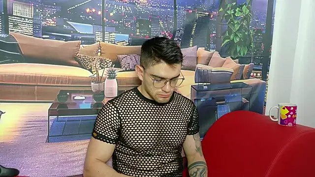 Sexy Alejandro  online show from March 15, 2025, 11:19 am