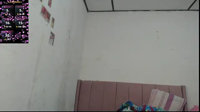 dannaberlin 0 online show from October 4, 2025, 8:32 pm