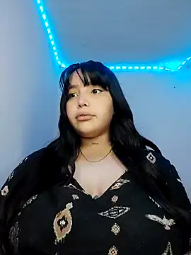 jacksyangeel2 online show from May 6, 2026, 12:42 pm