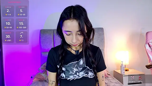 Snapshot of melanie_hills chatting on March 14, 2026, 12:00 pm melanie hills online show from March 14, 2026, 12:00 pm