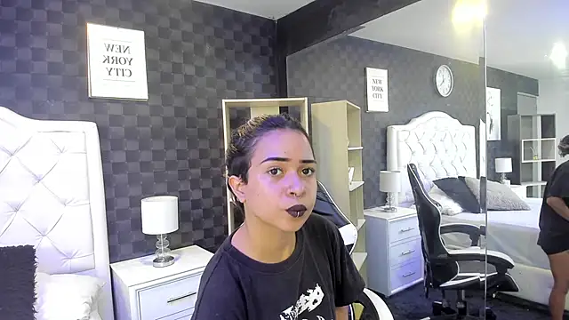 rave connor online show from March 19, 2025, 6:55 pm