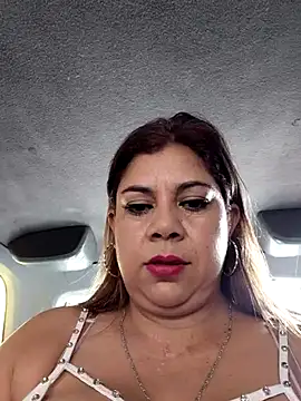 Laura-Hernandez online show from April 5, 2026, 2:57 pm